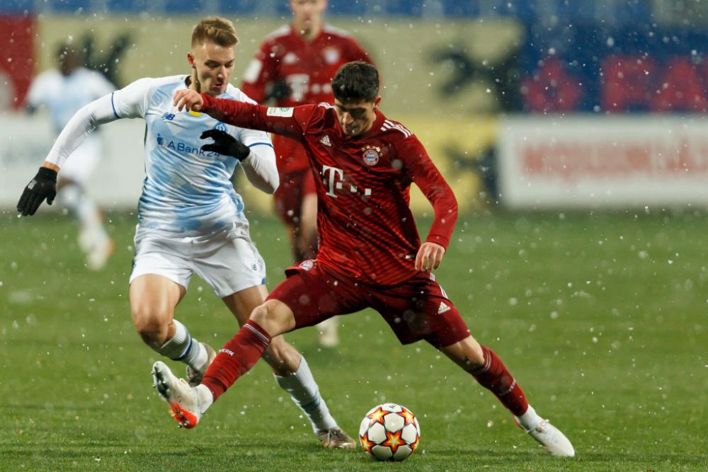 Imagini spectaculoase de la Kiev! Condițiile grele în care echipa lui Mircea Lucescu dispută duelul cu Bayern_1