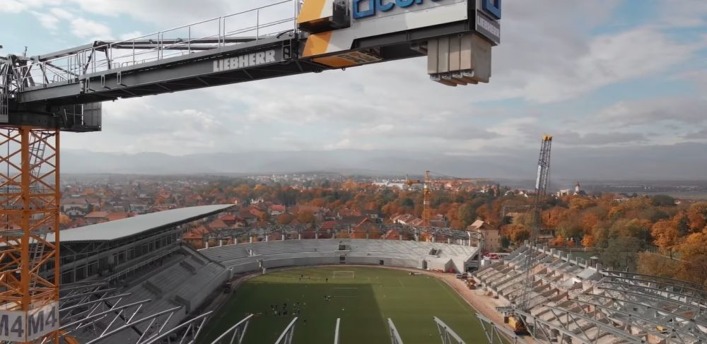 Imagini spectaculoase de la Sibiu! Renovarea stadionului se apropie de final_4