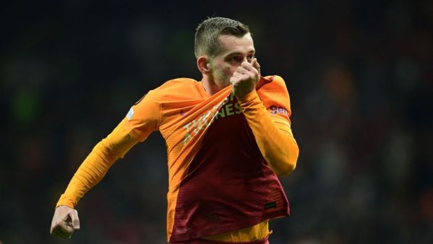 
	Galatasaray - Marseille 4-2.&nbsp;Cicâldshow la Istanbul! Românul, cu gol și assist, a fost înlocuit de Moruțan
