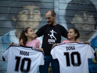 
	Totul pentru Maradona! Părinții gemenelor Mara și Dona și-au numit băiețelul nou-născut Diego
