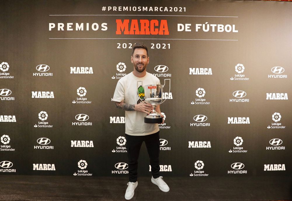 Messi, la ultimul trofeu câștigat în La Liga! Argentinianul a fost premiat pentru sezonul trecut_3