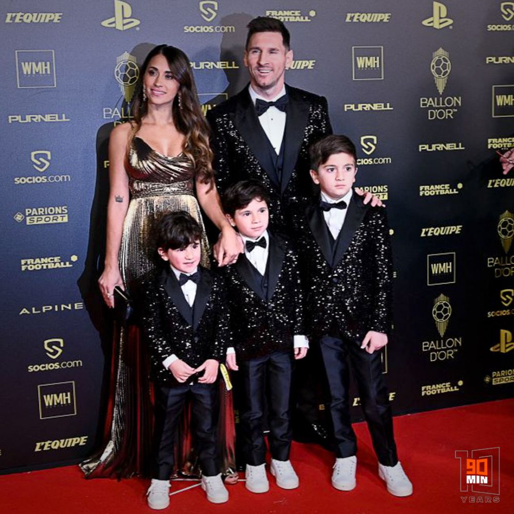 Ce apariție! Lionel Messi a strălucit la gala decernării Balonului de Aur! Antonela și cei trei copii, alături de el_1