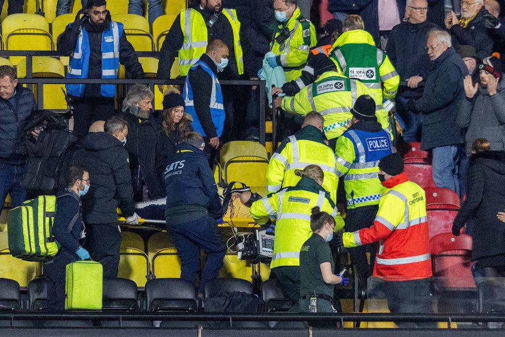 Momente de panică la Watford - Chelsea! Un suporter a suferit un stop cardiac în tribune _8