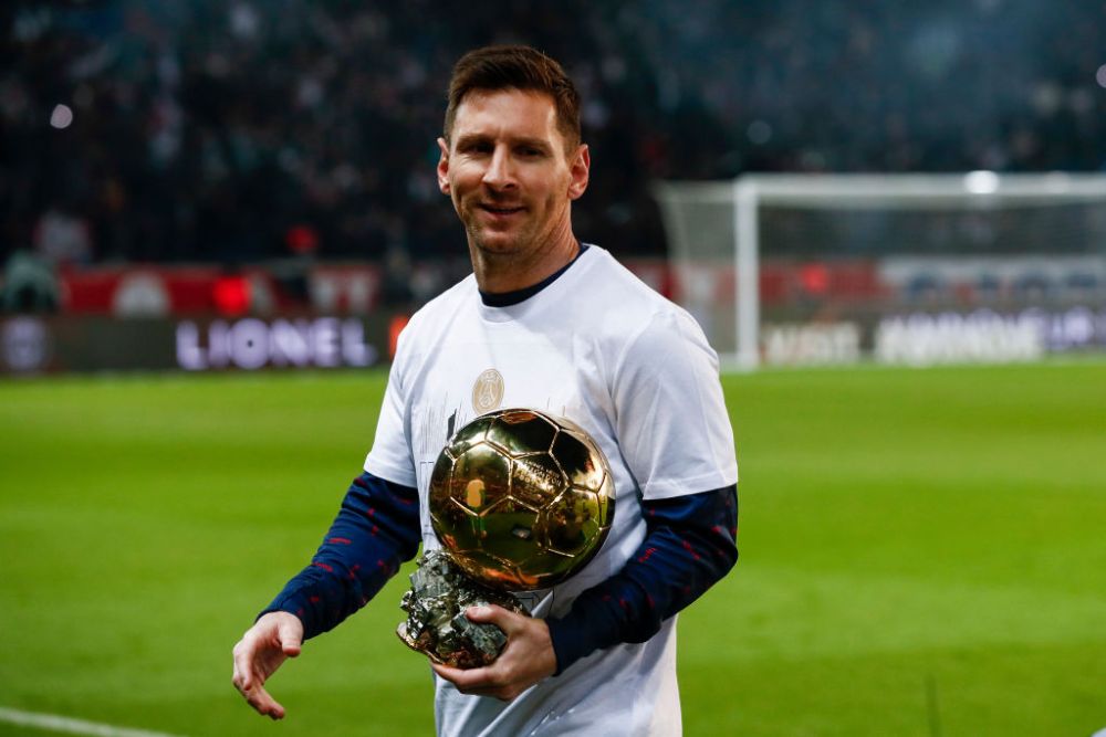 Ce s-a întâmplat pe Santiago Bernabeu în timp ce Messi își prezenta Balonul de Aur la Paris. Totul are legătură cu Benzema_1
