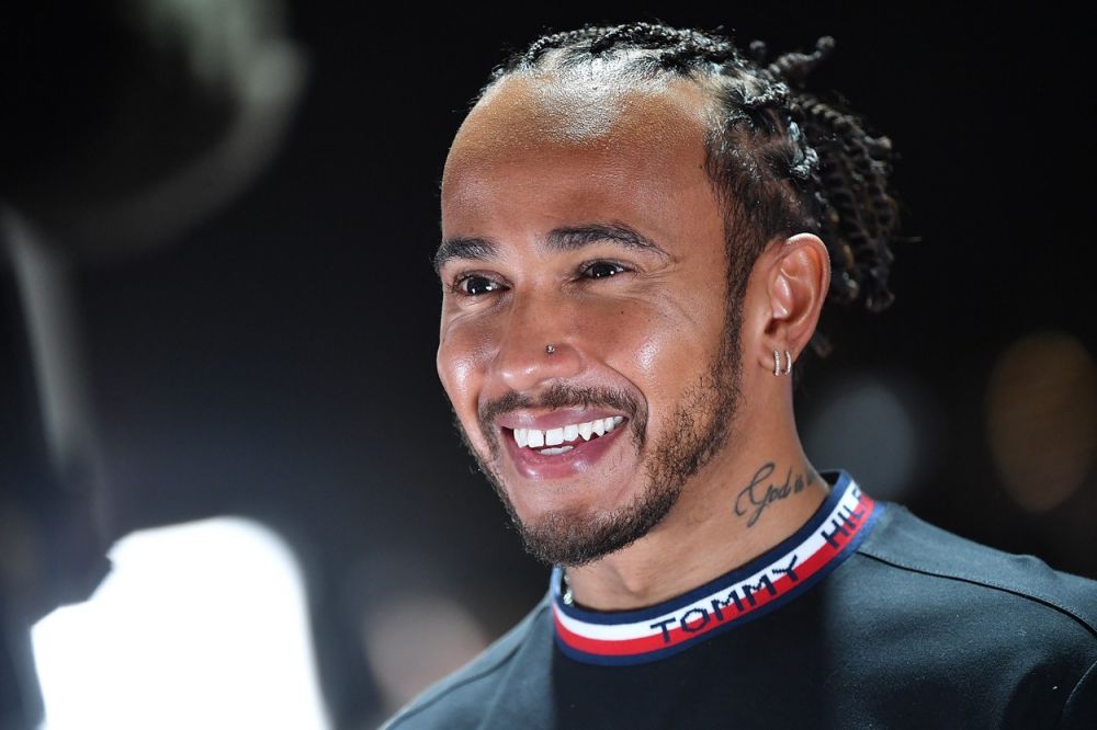 Frumusețea din Republica Dominicană a dat Formula 1 pentru Premier League! S-a iubit cu Hamilton, acum e cu starul lui Chelsea_16