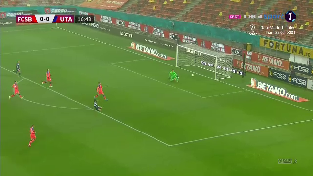 FCSB - UTA Arad 2-1 | Roș-albaștrii câștigă cu ajutorul a două penalty-uri suspecte _9