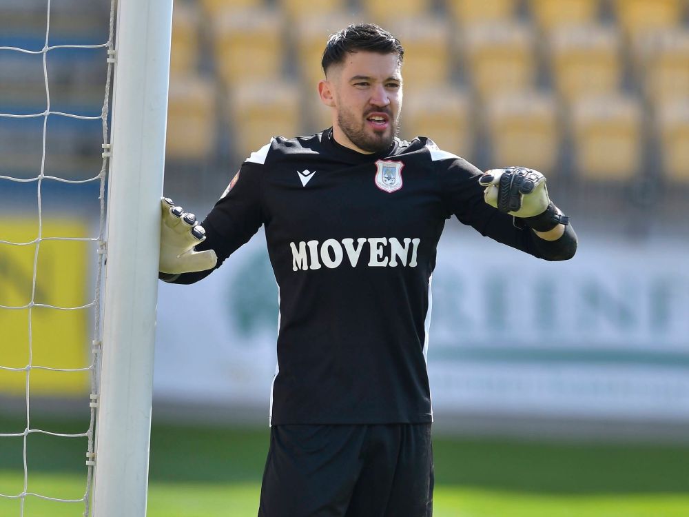 Portarul Mioveniului a intrat în direct pentru a explica golul bizar încasat cu CFR Cluj: „Știu că a fost un gol ușor”_1