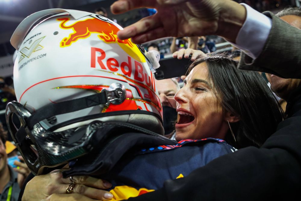 După muncă și răsplată! Max Verstappen va avea un salariu uriaș în 2022, după ce a câștigat titlul mondial în Formula 1 _9
