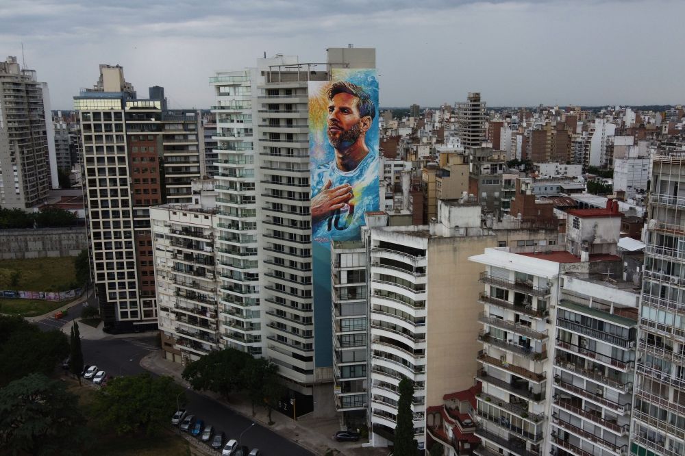 Gigantul Messi! O pictură murală uriașă reprezentându-l pe argentinian a fost inaugurată ieri_2