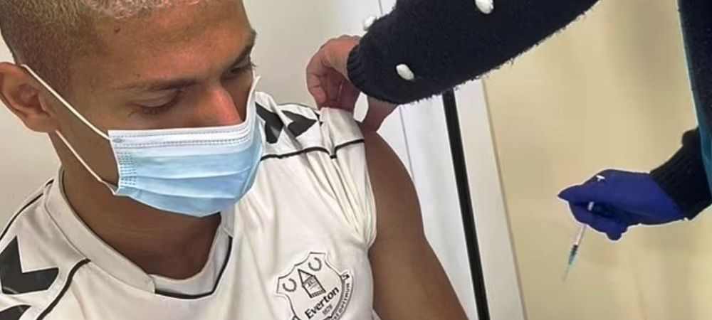 Premier League anti-vaxxer Bayern Munchen coronavirus vaccin anti-covid