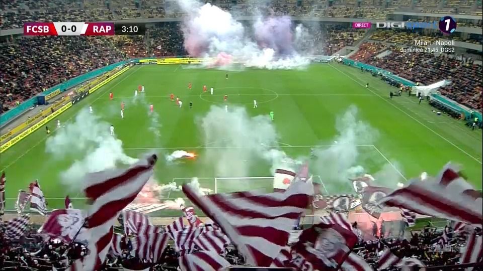 Au dat foc „Arenei Naționale!” FCSB-Rapid, oprit de fanii care au aruncat torțe pe gazon. „Roș-albaștrii”, mesaj pentru Becali_1