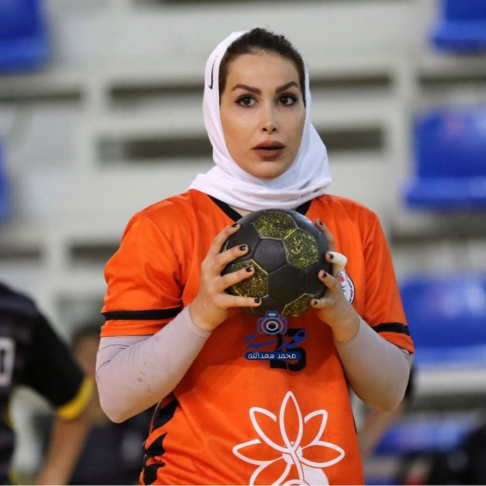 O jucătoare din naționala Iranului, apel disperat după ce a evadat din lot: "S-a ţipat atât de tare la noi, am fost șocată" _2