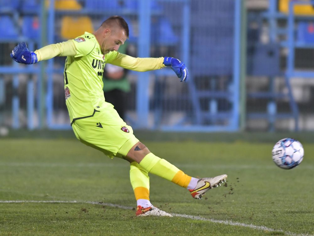 Meciul cu Mioveni i-a fost fatal! Mircea Rednic îl dă afară pe Plamen Iliev de la Dinamo_9