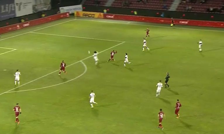 CFR Cluj - FC Argeş 1-0. Nouă victorii consecutive fără gol primit pentru campioană! Petrescu încheie perfect anul_5