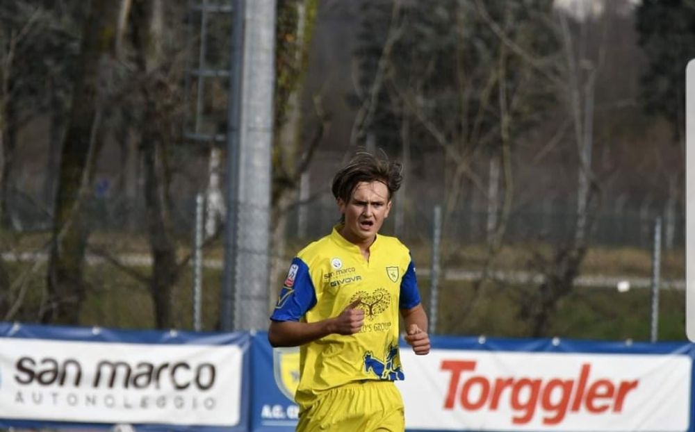 Povestea juniorului român antrenat de Mihajlovic la Bologna: le-a refuzat pe Milan și Inter, iar tatăl său a renunțat la tot pentru cariera fiului_13