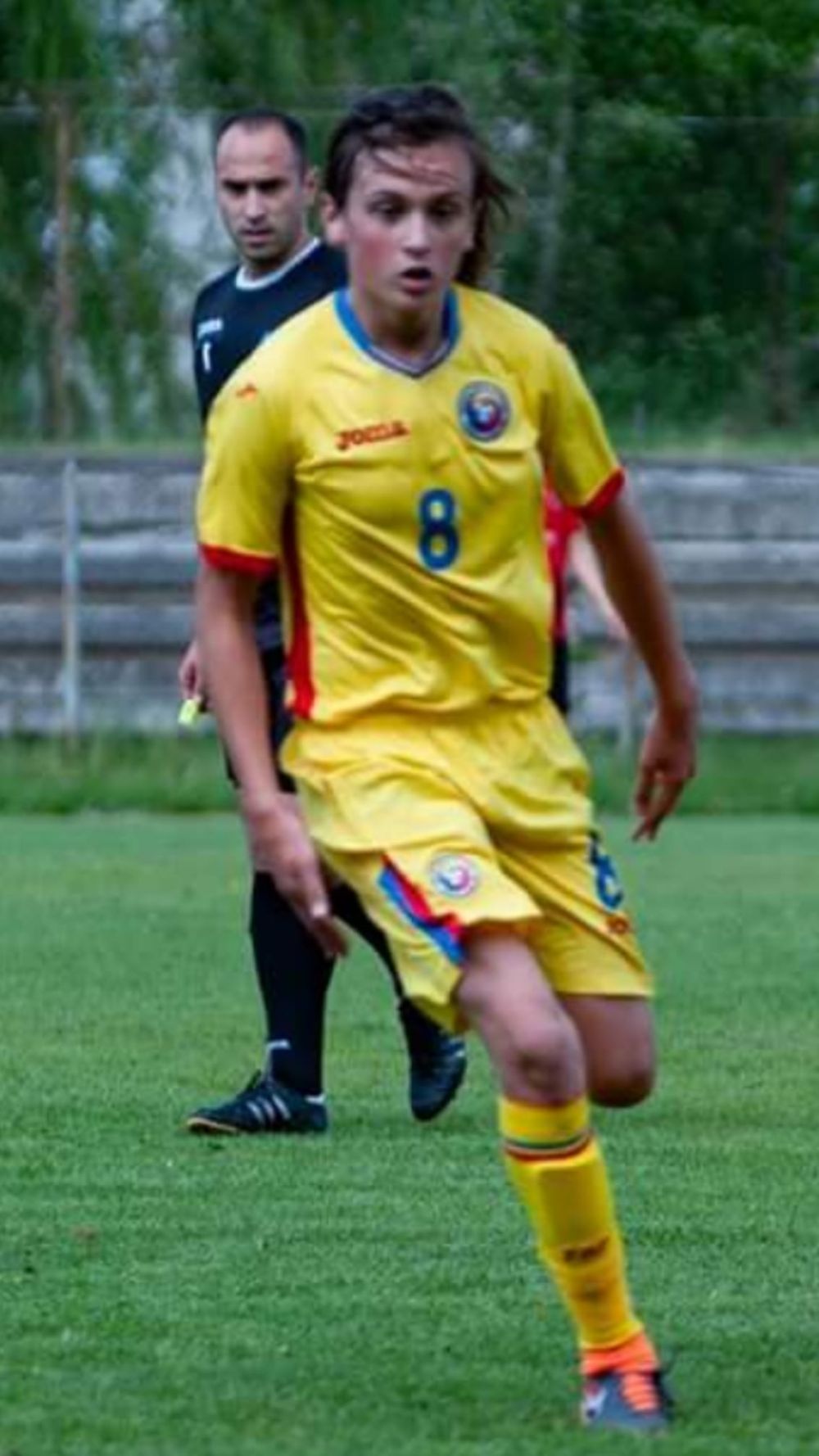 Povestea juniorului român antrenat de Mihajlovic la Bologna: le-a refuzat pe Milan și Inter, iar tatăl său a renunțat la tot pentru cariera fiului_17