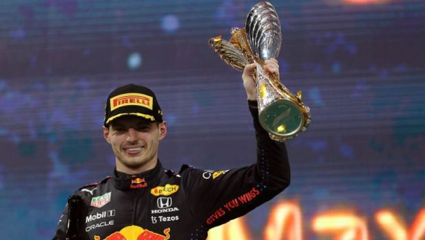 
	Cum ajungi campion mondial în Formula 1. Povestea lui Max Verstappen, olandezul care a prins aripi în 2021
