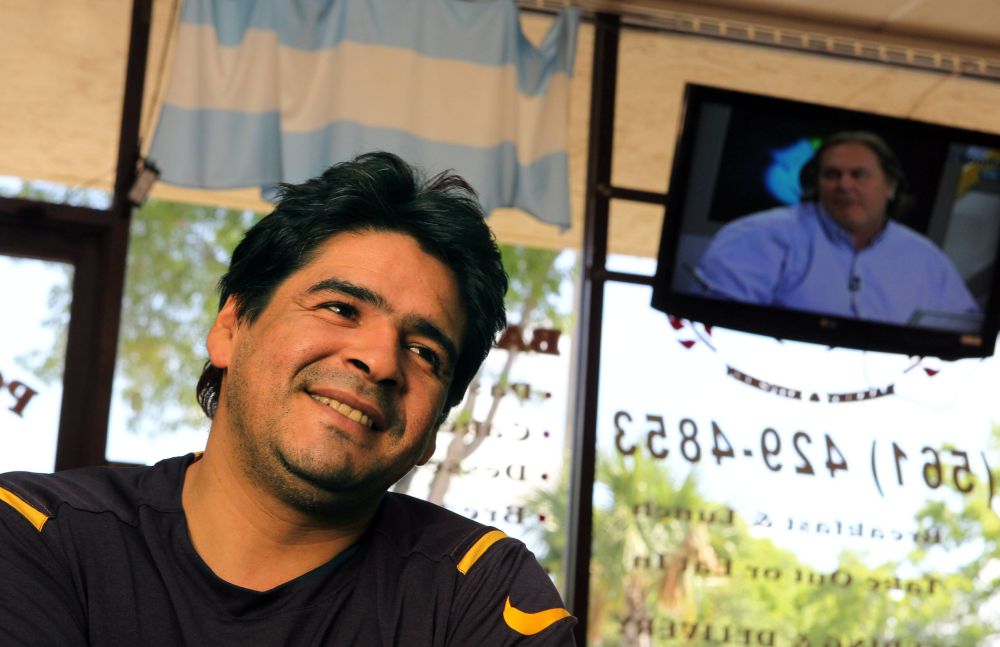 Fratele mai mic al lui Diego Maradona a murit la 52 de ani! A suferit un stop cardiac _4