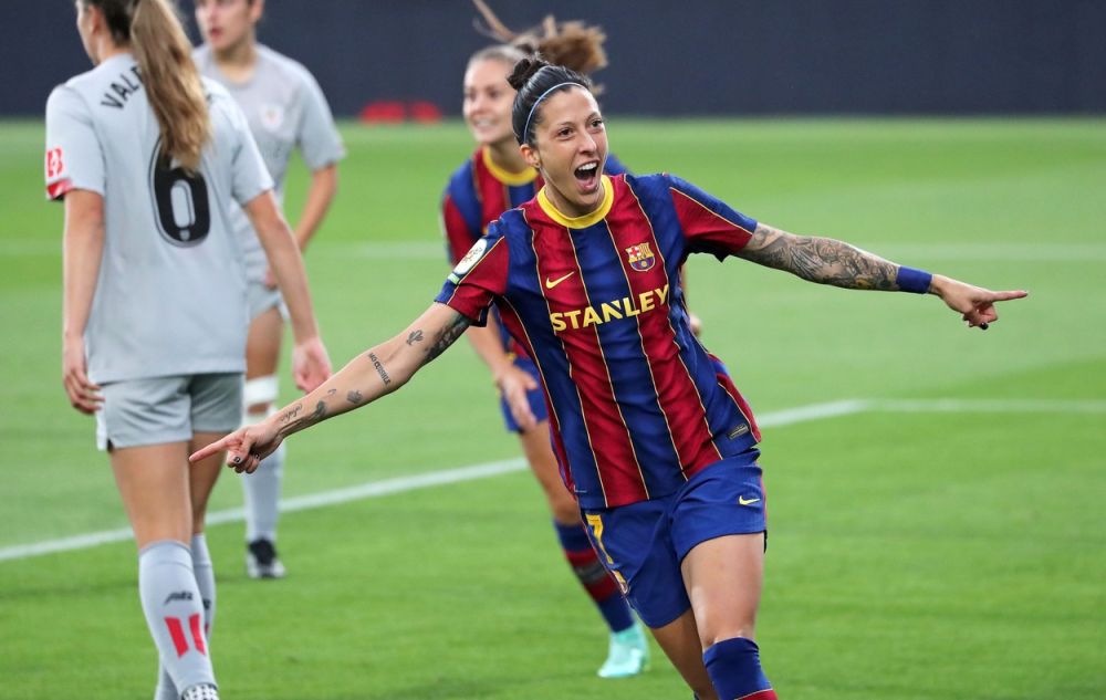 Lewandowski în variantă feminină! Golghetera absolută a lumii este plină de tatuaje și joacă la Barcelona_5