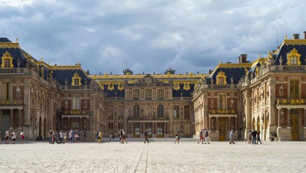 Versailles, obligată să joace în deplasare meciul din Cupă din cauza faimosului Palat! Regula de secole care le interzice aprinderea nocturnei&nbsp;