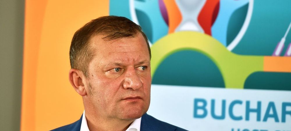 Dorinel Munteanu îi dă un sfat lui Laszlo Boloni, înainte de preluarea naționalei