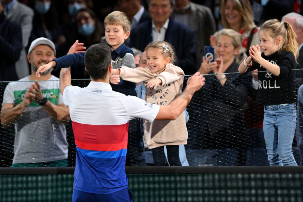 Novak Djokovic, demascat de propriii avocați! A acordat premii copiilor la o zi după ce a fost testat pozitiv la COVID_15