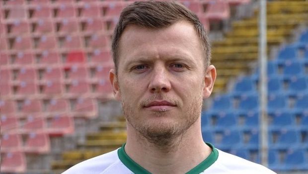 
	Se întâmplă în România: căpitanul liderului din campionat a lăsat fotbalul pentru pușcărie!
