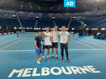 
	Novak Djokovic a făcut primul antrenament în Arena Rod Laver, la miezul nopții: &bdquo;Vreau să rămân și să joc!&rdquo;
