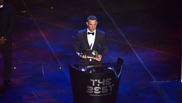 ”L-au atacat!”. Ce s-a întâmplat cu românul care a primit de la FIFA ”Premiul Puskas” pentru cel mai frumos gol al anului