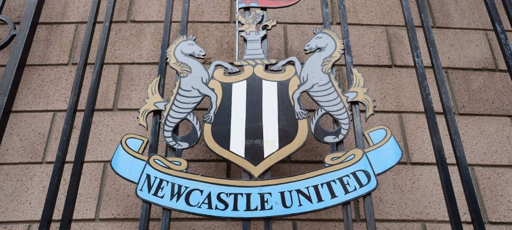 Newcastle Manchester United Van de Beek
