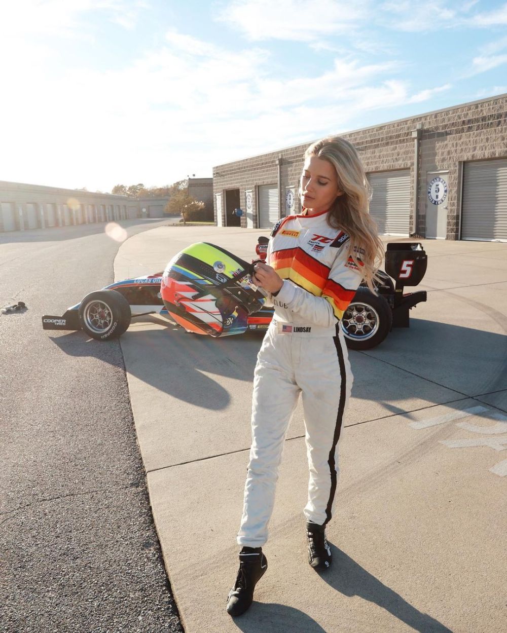 "O altă blondă fraieră!". Pilotul de IndyCar care dărâmă stereotipuri, apariție spectaculoasă în vacanță _24
