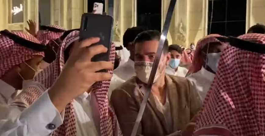 Contra, campion pe ringul de dans în Arabia Saudită! Cum a fost surprins „Guriță”_1