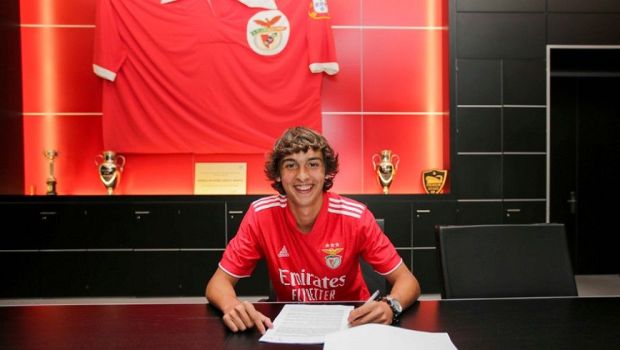 
	Viitorul sună bine! Un jucător român a semnat cu Benfica: &bdquo;E un sentiment pe care nu-l pot explica!&rdquo;
