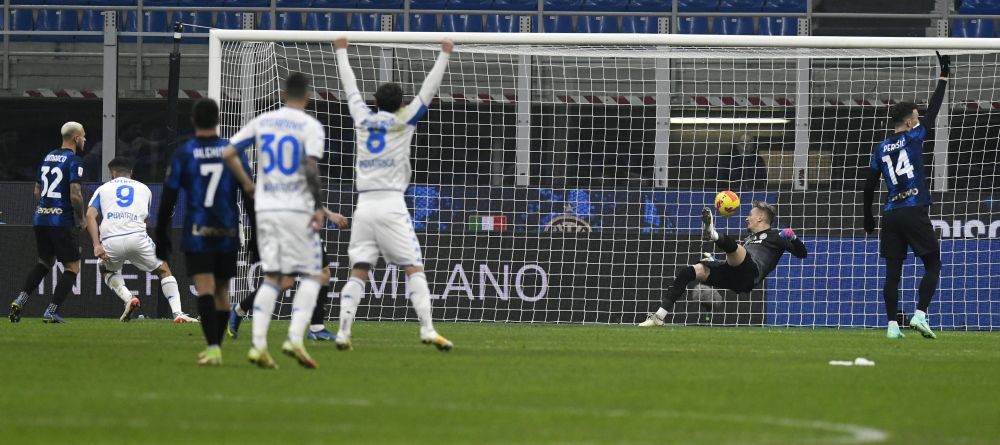 Autogol pentru Ionuț Radu la revenirea în poarta lui Inter! Meci nebun în Cupa Italiei_6