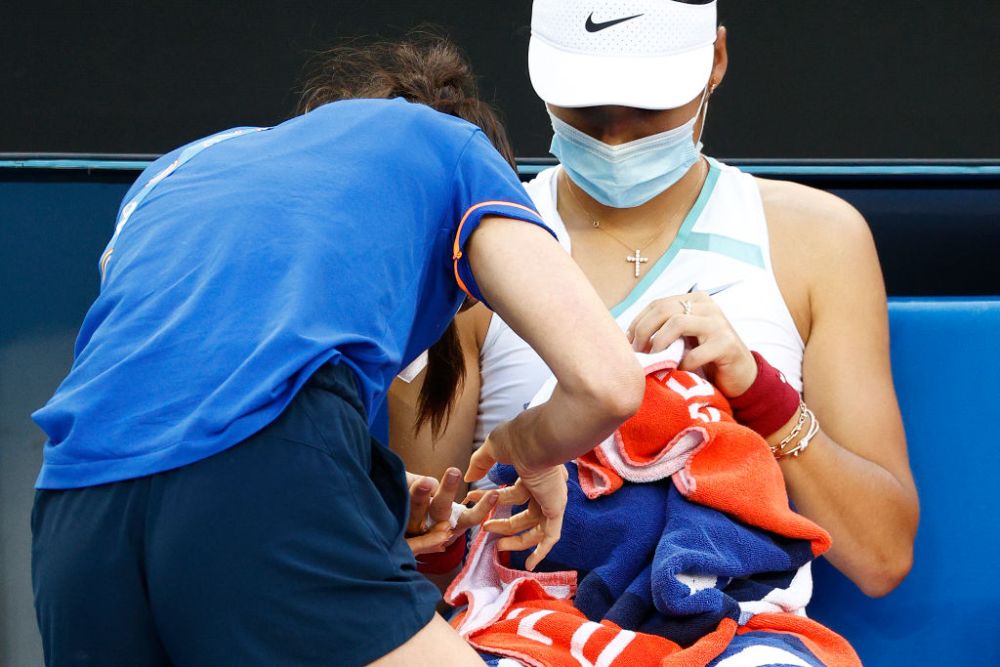 Emma Răducanu, sfătuită să se retragă de la Australian Open, înainte de înfrângerea suferită în turul 2_11
