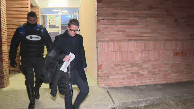Stoican, păzit de un bodyguard după FC Argeș - Dinamo! A vrut să bage un portar în atac pe finalul partidei_2