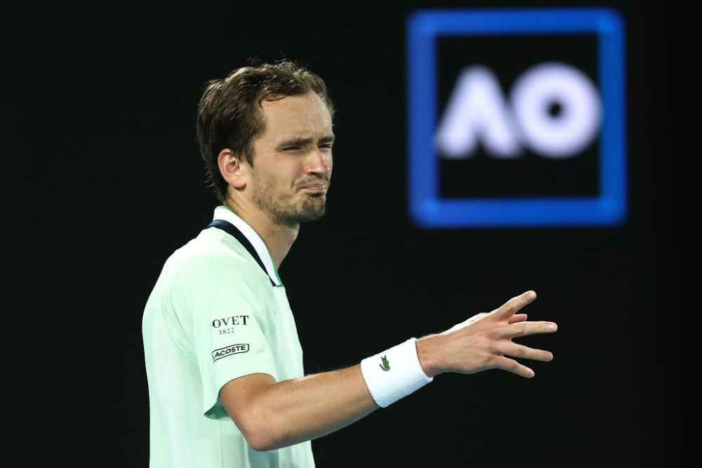 L-a luat plictiseala în timpul meciului: comportament greu de înțeles al rusului Daniil Medvedev la Australian Open_2
