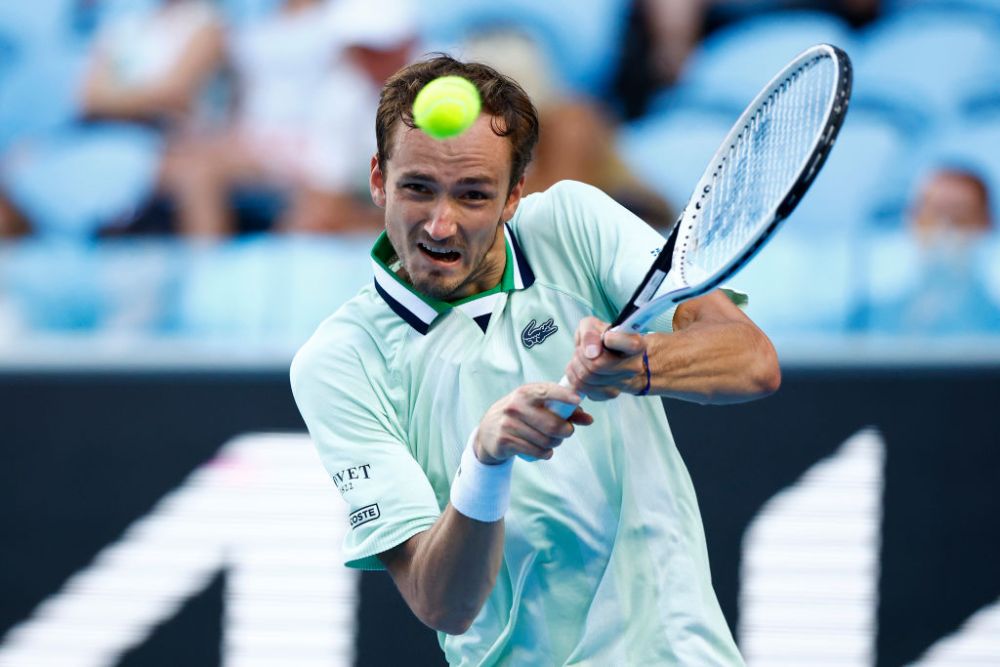 L-a luat plictiseala în timpul meciului: comportament greu de înțeles al rusului Daniil Medvedev la Australian Open_9