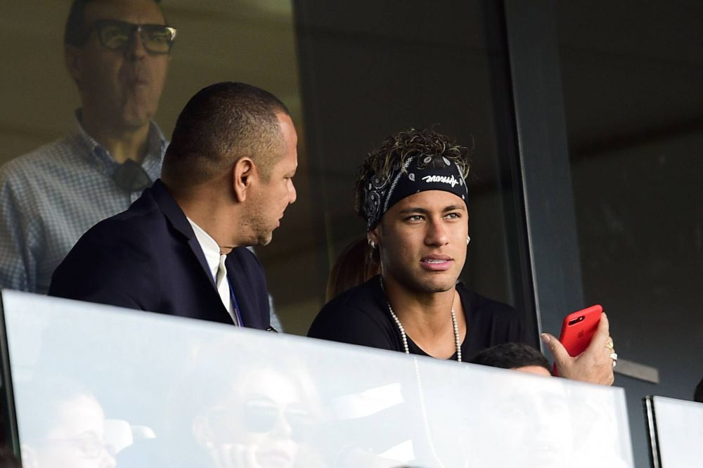 Scandal major între Neymar și tatăl său după ce fotbalistul lui PSG a fost acuzat de viol: „Îți pierzi tatăl!” _3