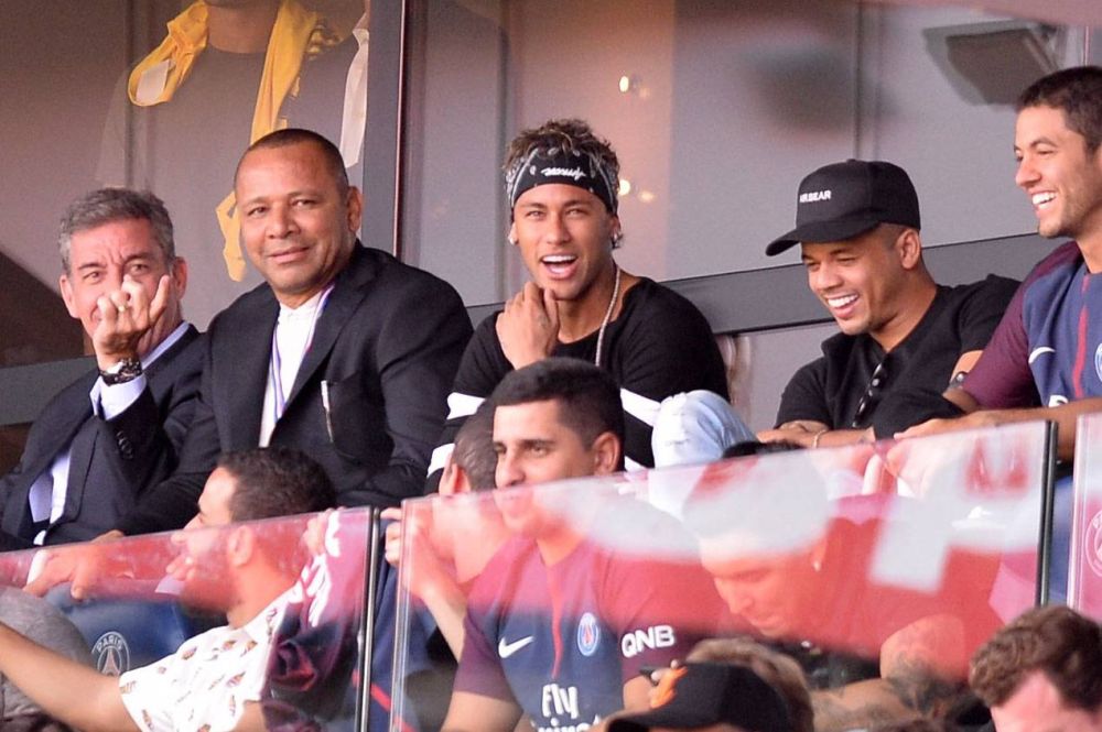 Scandal major între Neymar și tatăl său după ce fotbalistul lui PSG a fost acuzat de viol: „Îți pierzi tatăl!” _5