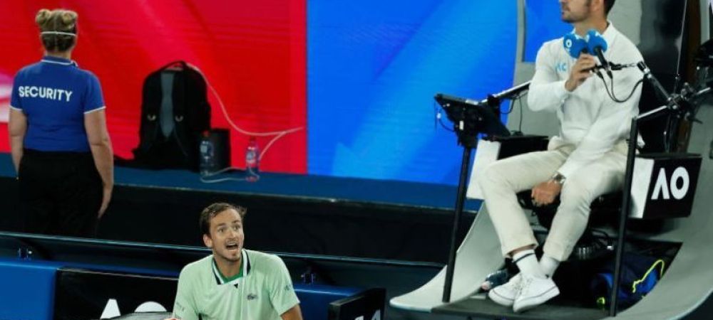 Stefanos Tsitsipas Daniil Medvedev Australian Open arbitru de scaun Australian Open 2022 Daniil Medvedev nervi