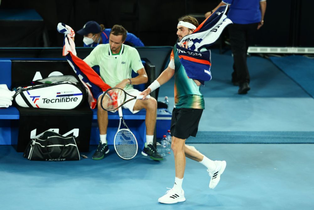 „Ești prost? Uită-te la mine, cu tine vorbesc!” Medvedev l-a umilit pe arbitru: „Ești praf pentru o semifinală de Grand Slam!”_9