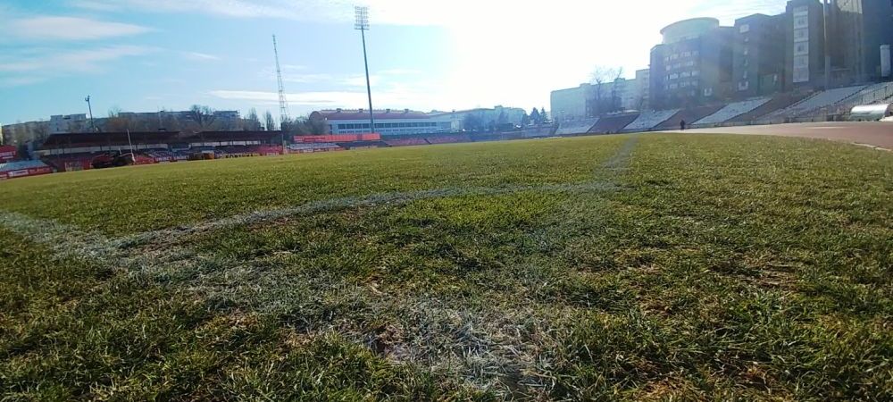 stadion Dinamo Derby de Romania dinamo fcsb gazon groapa