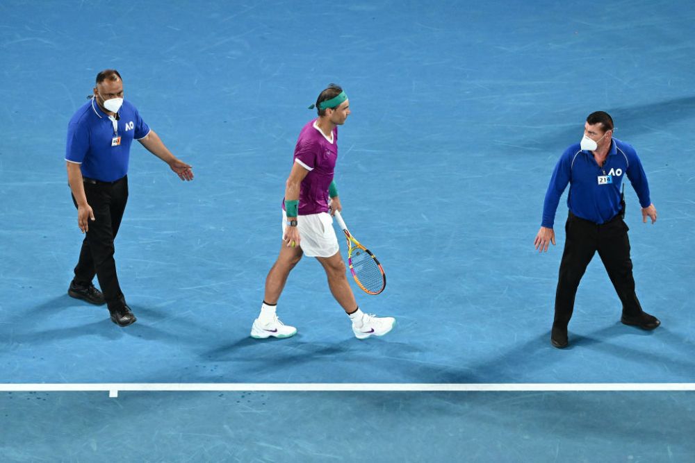 Jimmy Jump, tu ești? Un fan a intrat pe teren într-un moment critic al finalei Nadal - Medvedev de la Melbourne_14