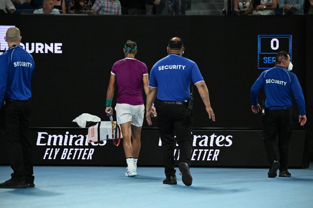 Jimmy Jump, tu ești? Un fan a intrat pe teren într-un moment critic al finalei Nadal - Medvedev de la Melbourne_19