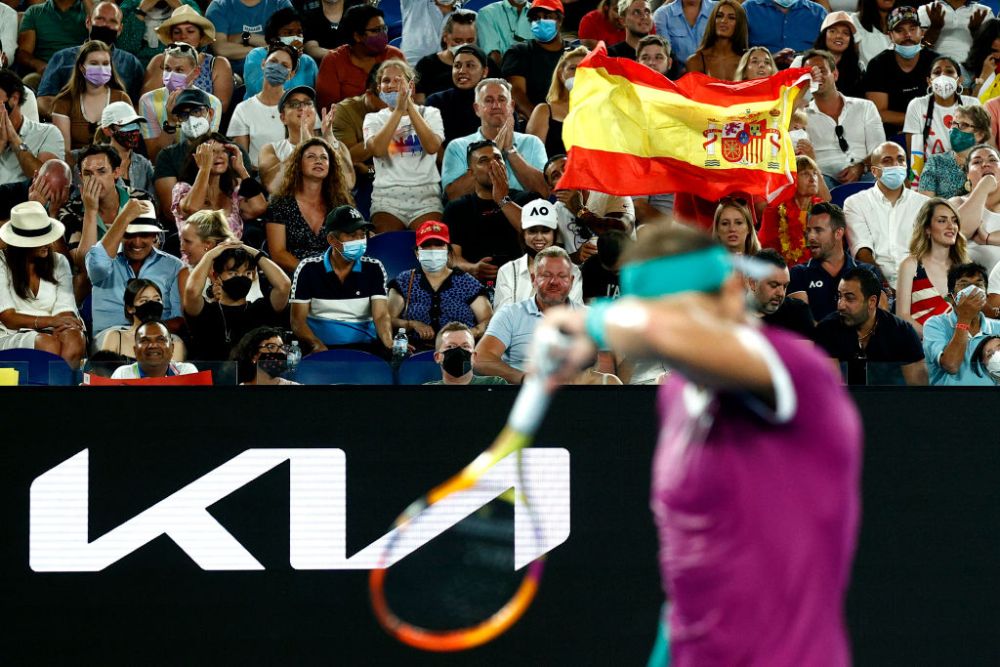 Jimmy Jump, tu ești? Un fan a intrat pe teren într-un moment critic al finalei Nadal - Medvedev de la Melbourne_8