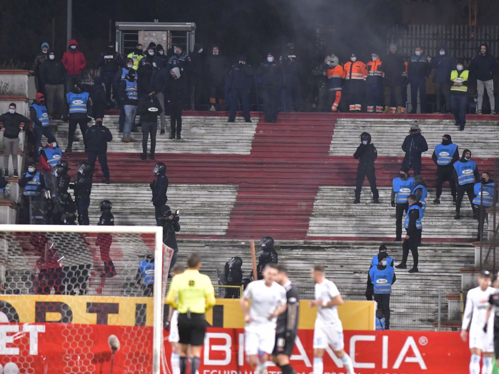 Au curs ironiile pentru Dinamo! Scandările și bannerele afișate de fanii lui FCSB: "Ultimul meci față în față"_6