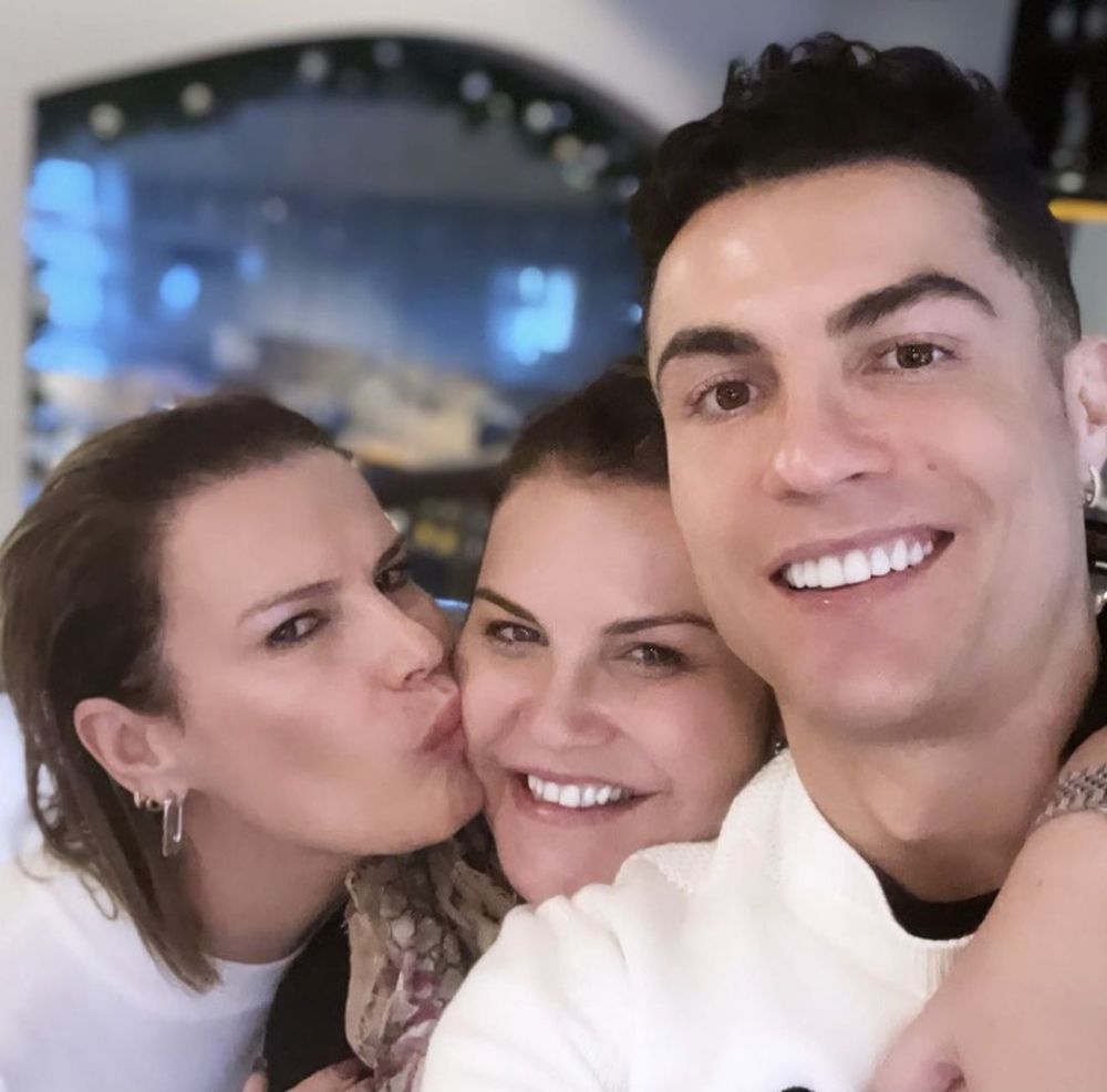 Sora lui Cristiano Ronaldo a fost nevoită să-și închidă afacerea pe care a condus-o timp de 15 ani! Motivul acestei decizii _12