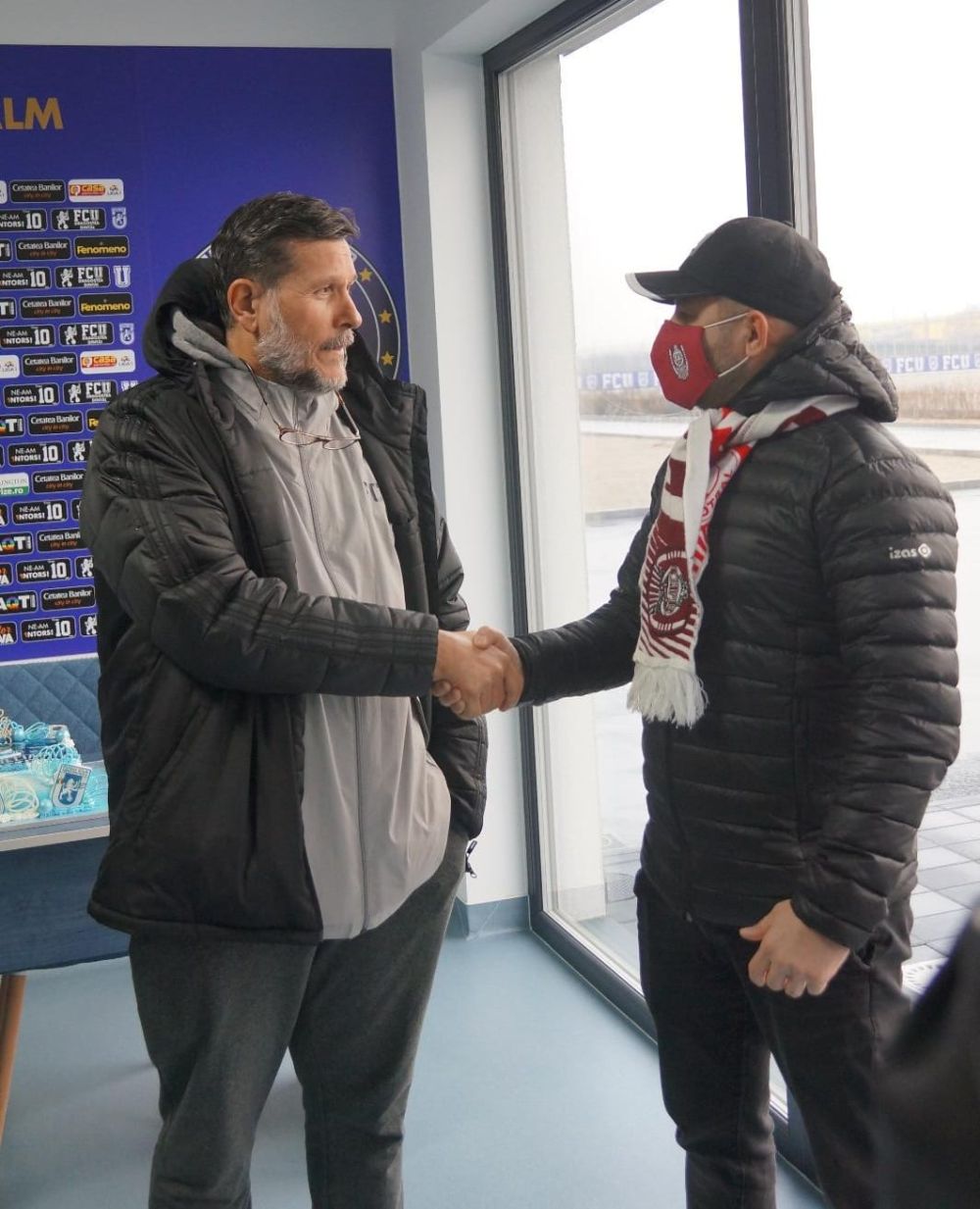 Nicolo Napoli, sărbătorit la Craiova! Un fan al lui CFR Cluj a venit să-i mulțumească pentru remiza cu FCSB_5