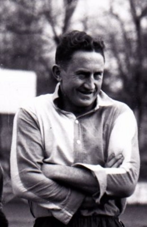Poveștile FA Cup | Primul antrenor străin din istoria fotbalului englez a fost un român: jucător la Petroșani și Barcelona, manager la Grimsby Town (I)_9